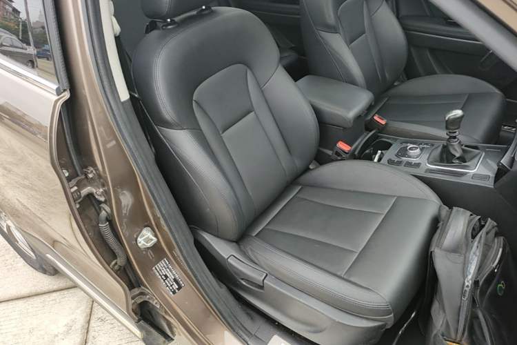 Used Haval H6 Coupe 2016 Blue Label 1.5T Manual Two-Wheel Drive Urban Model Right Front Seat