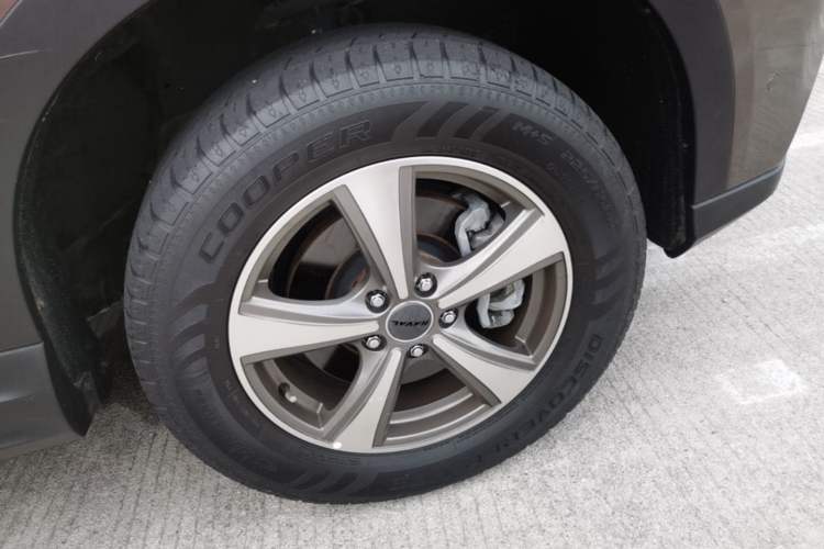 Used Haval H6 Coupe 2016 Blue Label 1.5T Automatic Two-Wheel Drive Elite Model Right Front Wheel Hub