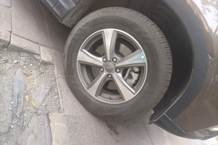 Used Haval H6 Coupe 2016 Blue Label 1.5T Automatic Two-Wheel Drive Elite Model Right Front Wheel Hub