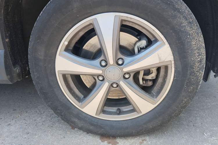 Used Haval H6 Coupe 2016 Blue Label 1.5T Automatic Two-Wheel Drive Elite Model Right Front Wheel Hub