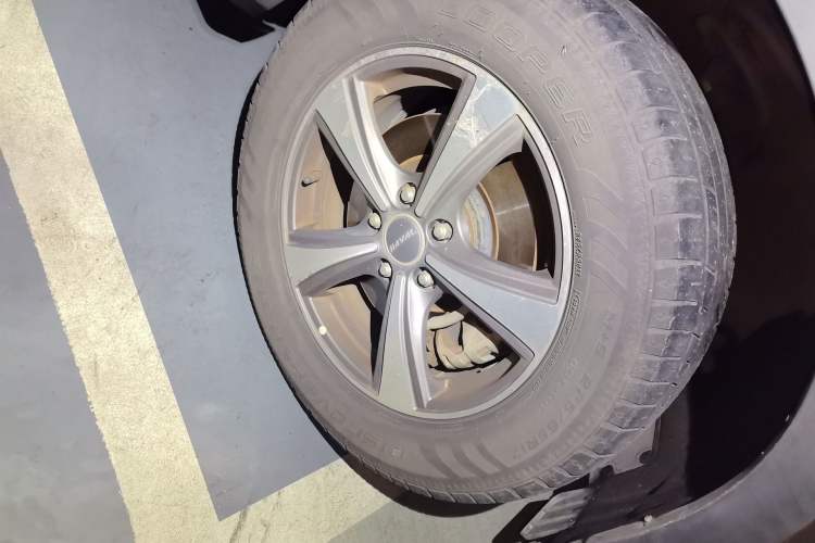 Used Haval H6 Coupe 2016 Blue Label 1.5T Automatic Two-Wheel Drive Elite Model Right Front Wheel Hub