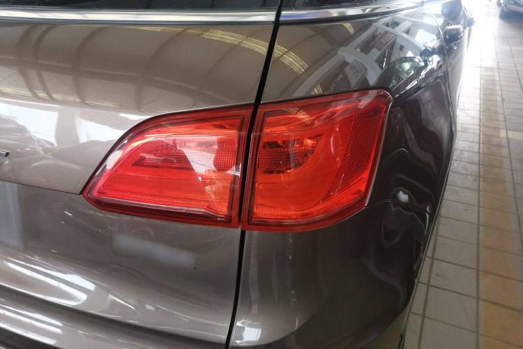 Used Haval H6 Coupe 2016 Blue Label 1.5T Automatic Two-Wheel Drive Urban Model Right Rear Taillight