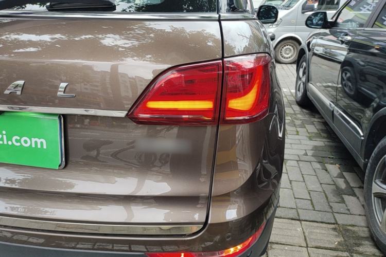 Used Haval H6 Coupe 2016 Blue Label 1.5T Automatic Two-Wheel Drive Elite Model Right Rear Taillight