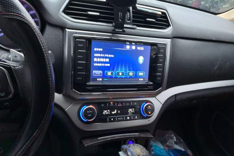 Used Haval H6 Coupe 2016 Blue Label 1.5T Automatic Two-Wheel Drive Urban Model Audio And AC Panel