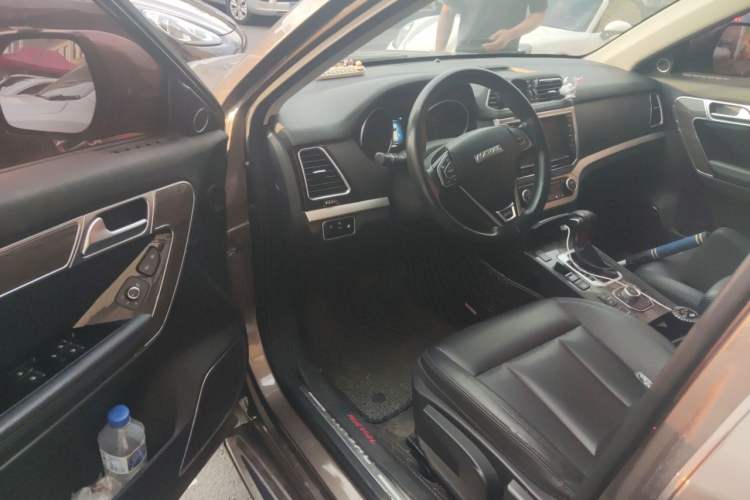 Used Haval H6 Coupe 2016 Blue Label 1.5T Automatic Two-Wheel Drive Urban Model Driver Seat