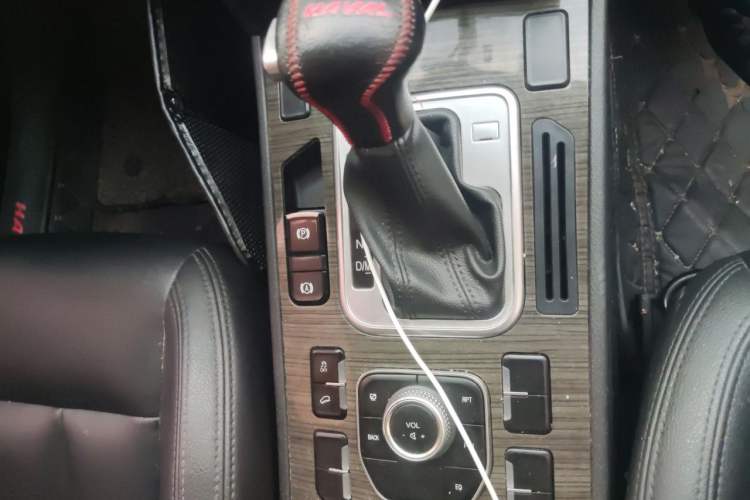 Used Haval H6 Coupe 2016 Blue Label 1.5T Automatic Two-Wheel Drive Urban Model Gear Lever