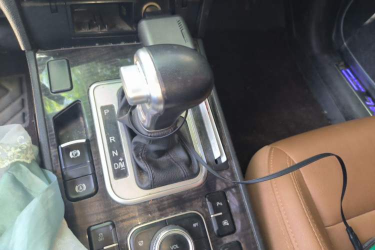 Used Haval H6 Coupe 2016 Blue Label 1.5T Automatic Two-Wheel Drive Elite Model Gear Lever