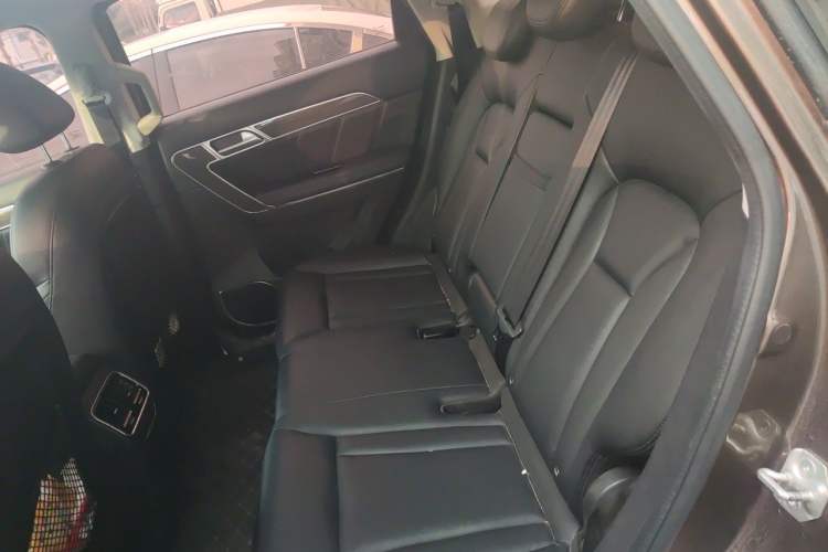 Used Haval H6 Coupe 2016 Blue Label 1.5T Automatic Two-Wheel Drive Urban Model Left Rear Seat