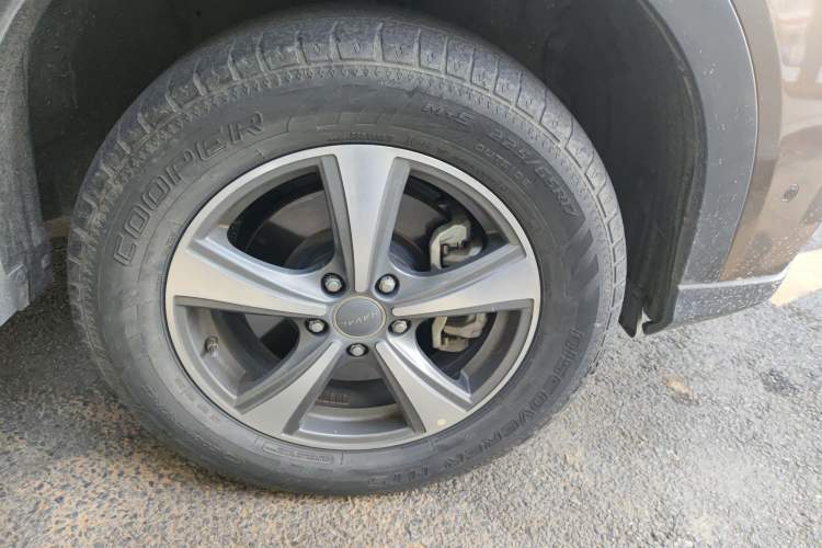 Used Haval H6 Coupe 2016 Blue Label 1.5T Automatic Two-Wheel Drive Elite Model Right Front Wheel Hub