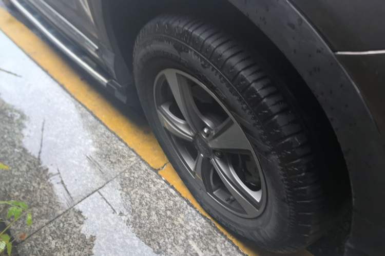 Used Haval H6 Coupe 2016 Blue Label 1.5T Automatic Two-Wheel Drive Urban Model Right Front Wheel Hub