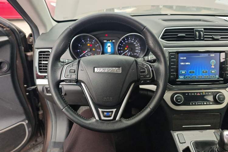 Used Haval H6 Coupe 2016 Blue Label 1.5T Manual Two-Wheel Drive Urban Model Steering Wheel