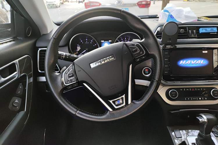 Used Haval H6 Coupe 2016 Blue Label 1.5T Automatic Two-Wheel Drive Elite Model Steering Wheel