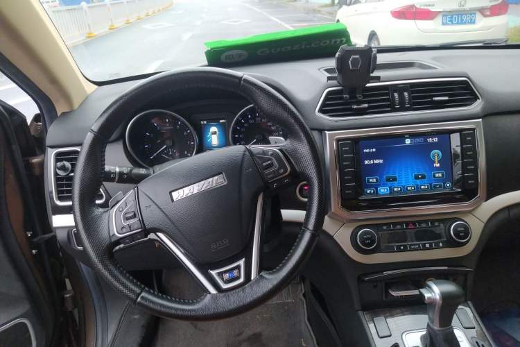 Used Haval H6 Coupe 2016 Blue Label 1.5T Automatic Two-Wheel Drive Urban Model Steering Wheel
