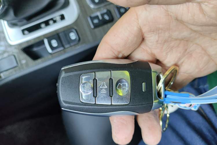 Used Haval H6 Coupe 2016 Blue Label 1.5T Automatic Two-Wheel Drive Elite Model Vehicle Key