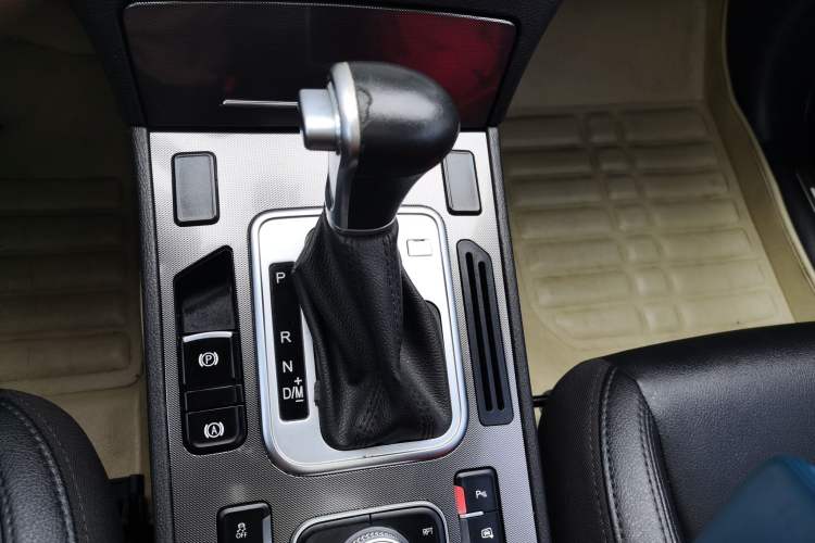 Used Haval H6 Coupe 2016 Blue Label 1.5T Automatic Two-Wheel Drive Elite Model Gear Lever