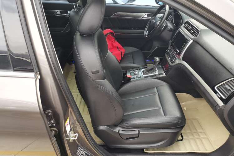 Used Haval H6 Coupe 2016 Blue Label 1.5T Automatic Two-Wheel Drive Elite Model Right Front Seat