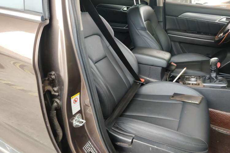 Used Haval H6 Coupe 2016 Blue Label 1.5T Manual Two-Wheel Drive Elite Model Right Front Seat