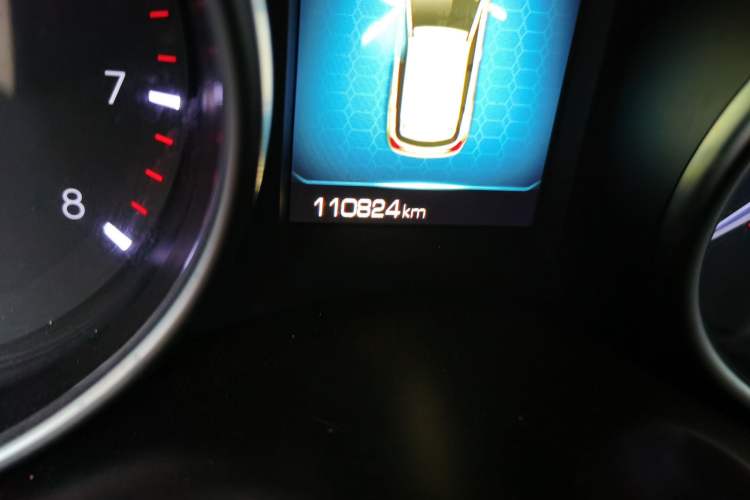 Used Haval H6 Coupe 2016 Blue Label 1.5T Manual Two-Wheel Drive Urban Model Odometer Close Up