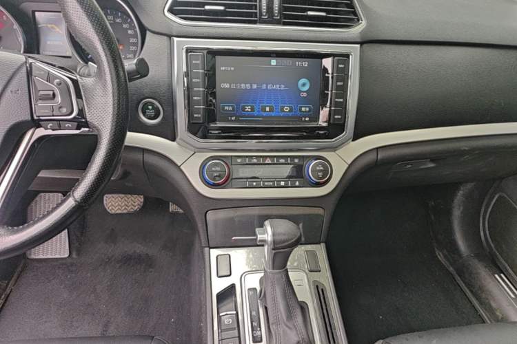 Used Haval H6 Coupe 2016 Blue Label 1.5T Automatic Two-Wheel Drive Urban Model Audio And AC Panel