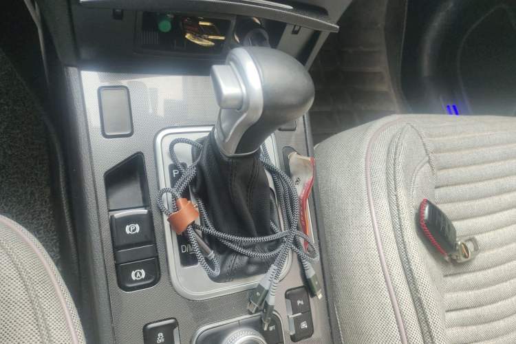 Used Haval H6 Coupe 2016 Blue Label 1.5T Automatic Two-Wheel Drive Elite Model Gear Lever