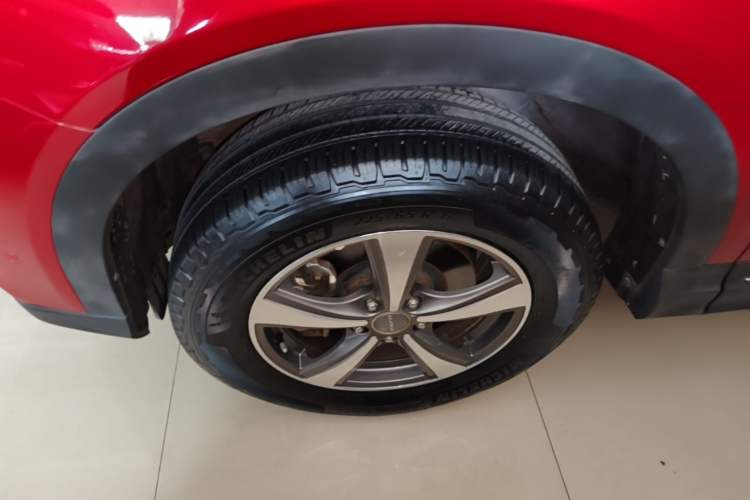 Used Haval H6 Coupe 2016 Blue Label 1.5T Automatic Two-Wheel Drive Elite Model Left Front Wheel Hub