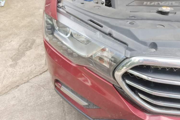 Used Haval H6 Coupe 2016 Blue Label 1.5T Automatic Two-Wheel Drive Elite Model Right Front Headlight