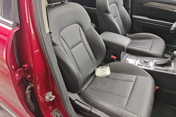 Used Haval H6 Coupe 2016 Blue Label 1.5T Automatic Two-Wheel Drive Urban Model Right Front Seat