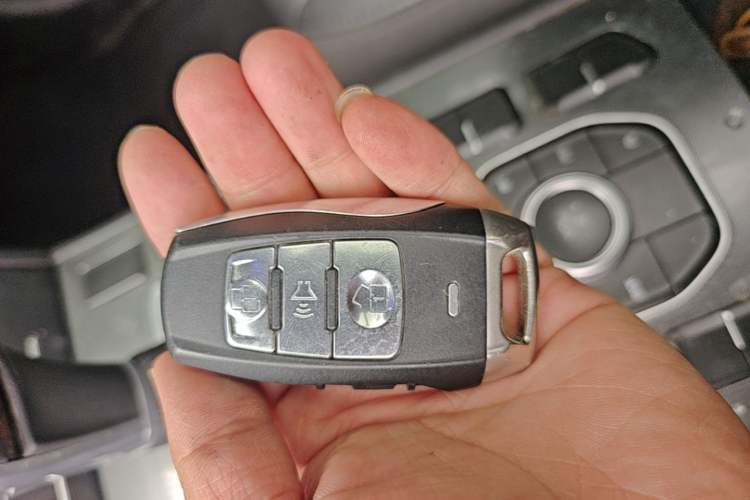 Used Haval H6 Coupe 2016 Blue Label 1.5T Automatic Two-Wheel Drive Urban Model Vehicle Key