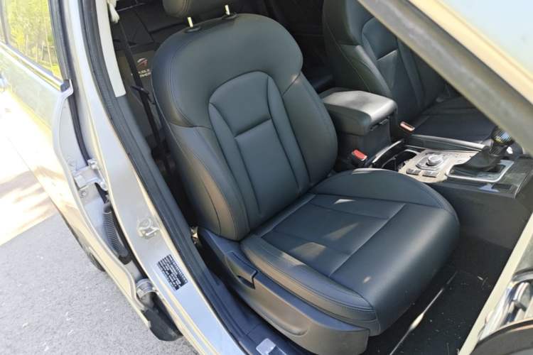 Used Haval H6 Coupe 2016 Blue Label 1.5T Automatic Two-Wheel Drive Urban Model Right Front Seat