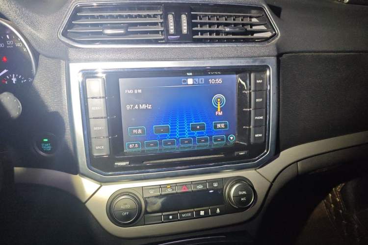 Used Haval H6 Coupe 2016 Blue Label 1.5T Manual Two-Wheel Drive Urban Model Audio And AC Panel