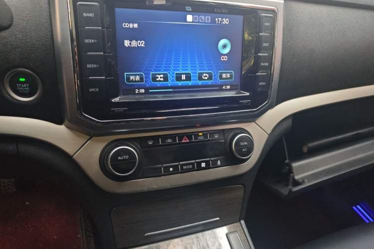 Used Haval H6 Coupe 2016 Blue Label 1.5T Manual Two-Wheel Drive Urban Model Audio And AC Panel