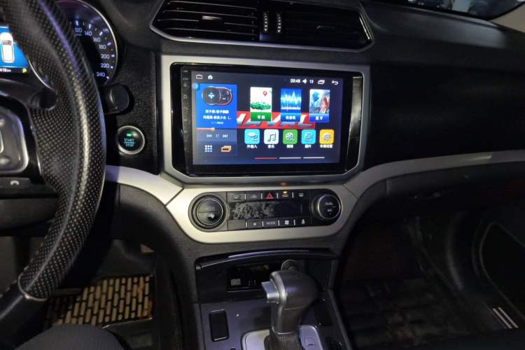Used Haval H6 Coupe 2016 Blue Label 1.5T Automatic Two-Wheel Drive Urban Model Audio And AC Panel