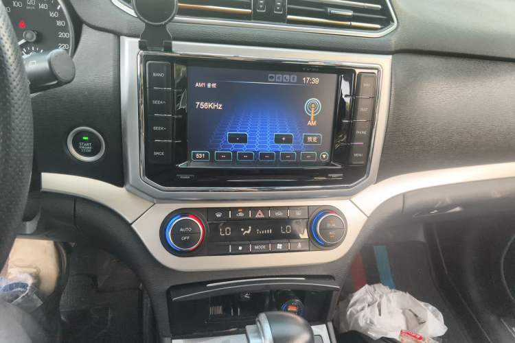 Used Haval H6 Coupe 2016 Blue Label 1.5T Automatic Two-Wheel Drive Urban Model Audio And AC Panel