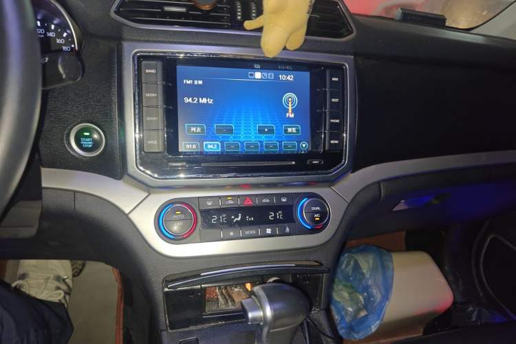 Used Haval H6 Coupe 2016 Blue Label 1.5T Automatic Two-Wheel Drive Elite Model Audio And AC Panel