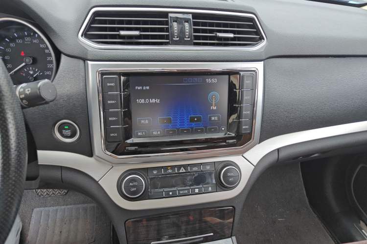 Used Haval H6 Coupe 2016 Blue Label 1.5T Automatic Two-Wheel Drive Urban Model Audio And AC Panel