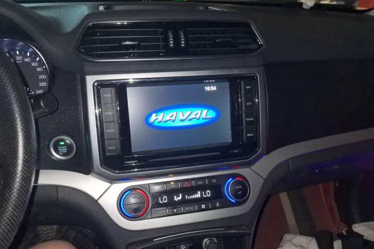 Used Haval H6 Coupe 2016 Blue Label 1.5T Manual Two-Wheel Drive Elite Model Audio And AC Panel