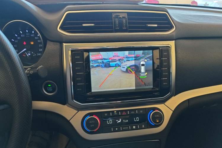 Used Haval H6 Coupe 2016 Blue Label 1.5T Automatic Two-Wheel Drive Elite Model Audio And AC Panel