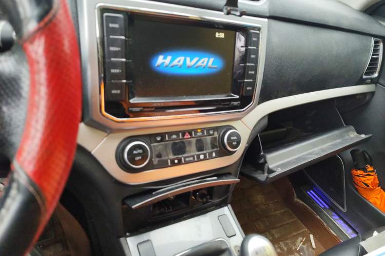 Used Haval H6 Coupe 2016 Blue Label 1.5T Manual Two-Wheel Drive Elite Model Audio And AC Panel