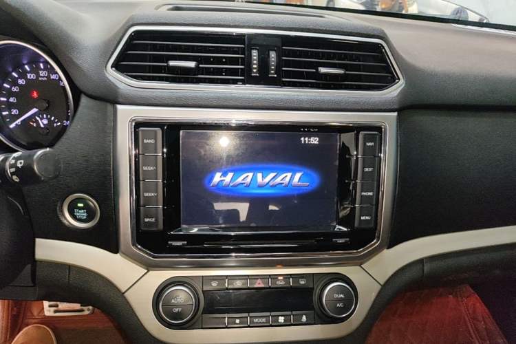 Used Haval H6 Coupe 2016 Blue Label 1.5T Automatic Two-Wheel Drive Urban Model Audio And AC Panel