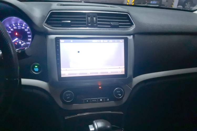 Used Haval H6 Coupe 2016 Blue Label 1.5T Automatic Two-Wheel Drive Urban Model Audio And AC Panel