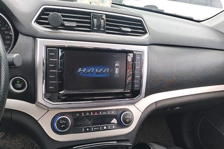 Used Haval H6 Coupe 2016 Blue Label 1.5T Automatic Two-Wheel Drive Elite Model Audio And AC Panel