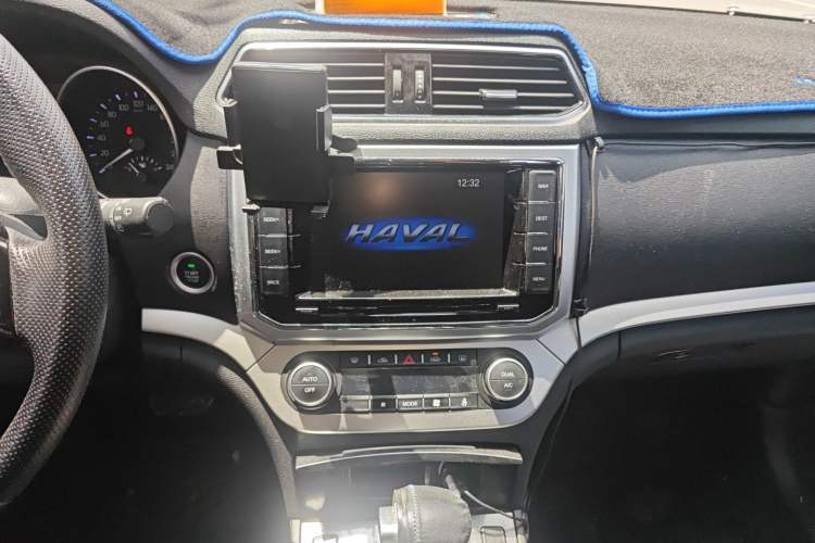 Used Haval H6 Coupe 2016 Blue Label 1.5T Automatic Two-Wheel Drive Elite Model Audio And AC Panel