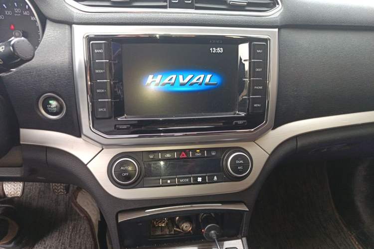 Used Haval H6 Coupe 2016 Blue Label 1.5T Manual Two-Wheel Drive Elite Model Audio And AC Panel