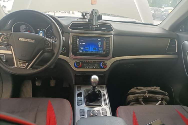 Used Haval H6 Coupe 2016 Blue Label 1.5T Manual Two-Wheel Drive Urban Model Audio And AC Panel