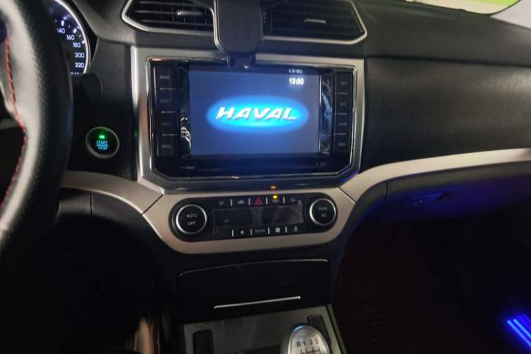 Used Haval H6 Coupe 2016 Blue Label 1.5T Manual Two-Wheel Drive Elite Model Audio And AC Panel