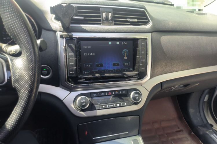 Used Haval H6 Coupe 2016 Blue Label 1.5T Manual Two-Wheel Drive Urban Model Audio And AC Panel