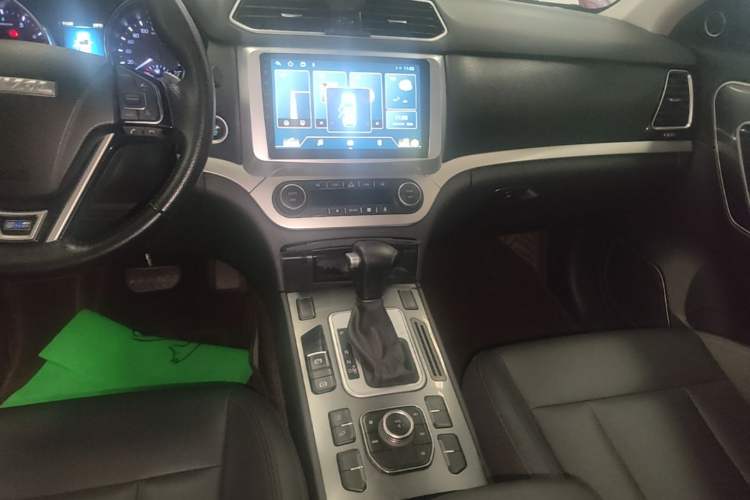 Used Haval H6 Coupe 2016 Blue Label 1.5T Automatic Two-Wheel Drive Urban Model Audio And AC Panel