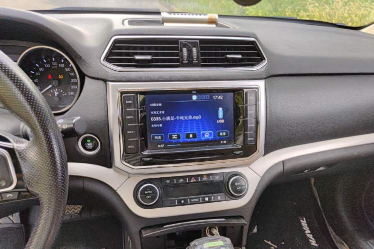 Used Haval H6 Coupe 2016 Blue Label 1.5T Automatic Two-Wheel Drive Elite Model Audio And AC Panel