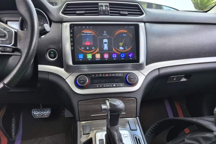 Used Haval H6 Coupe 2016 Blue Label 1.5T Automatic Two-Wheel Drive Urban Model Audio And AC Panel