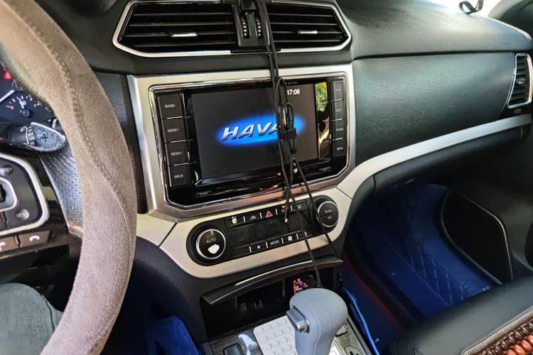 Used Haval H6 Coupe 2016 Blue Label 1.5T Automatic Two-Wheel Drive Urban Model Audio And AC Panel